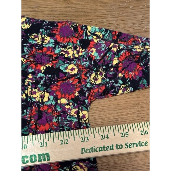 LulaRoe Irma Size XS Dark Floral Print Hi- Low Top Stretch Colorful Loungewear - Picture 5 of 10